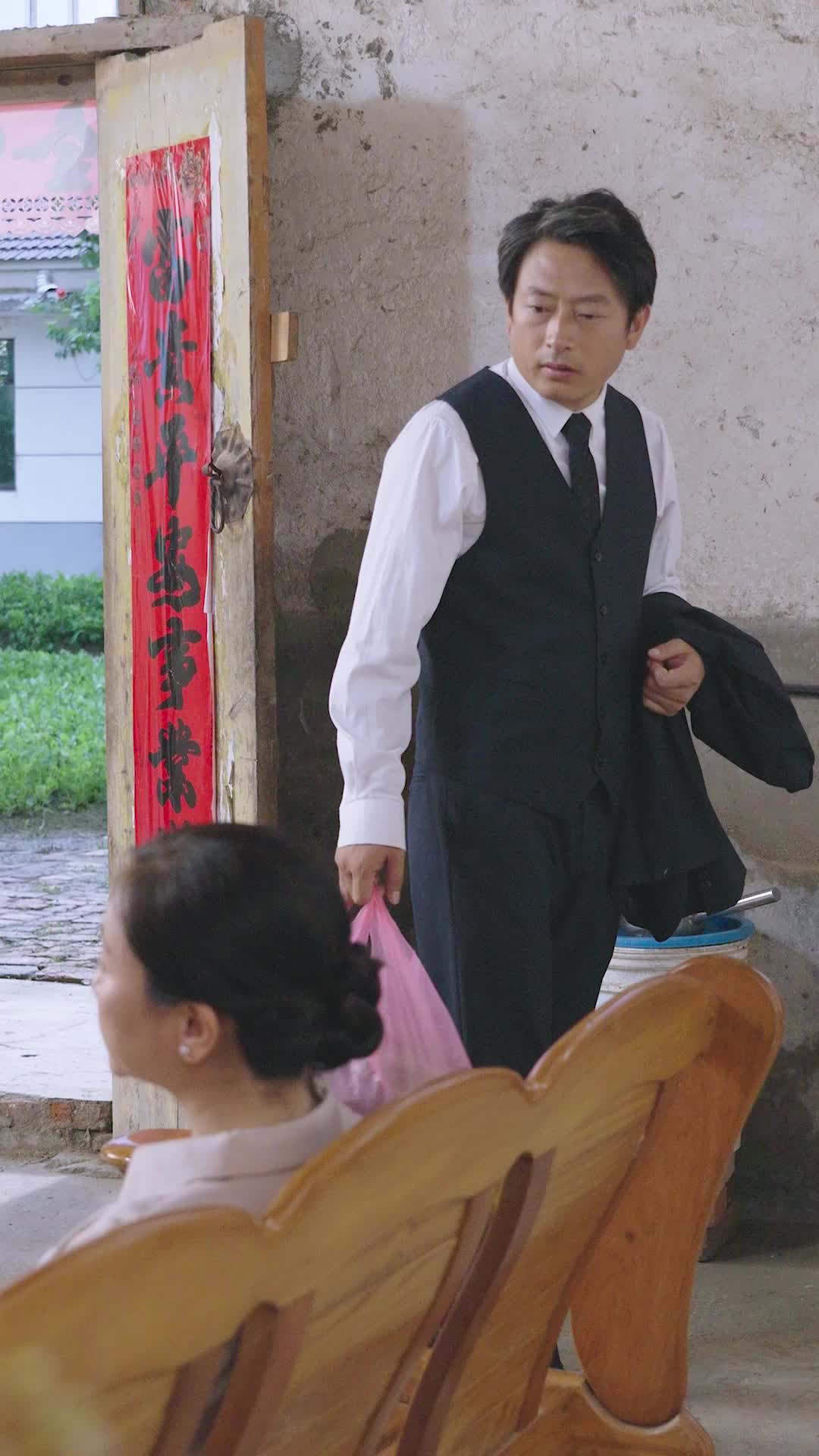 الحلقة 59 - تزوجت أغنى رجل وعمري خمسين